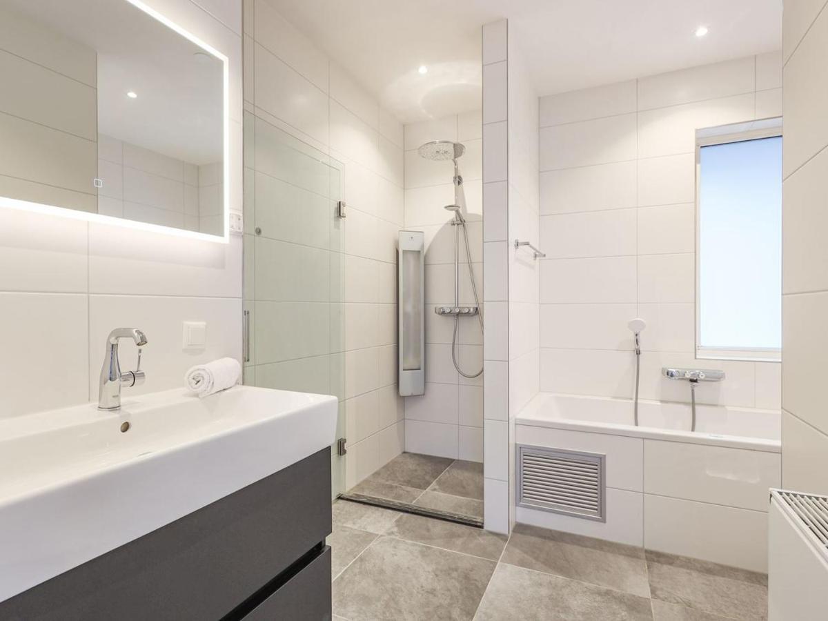 Luxury 4-Person Residence In The Holiday Park Landal Esonstad Anjum Екстериор снимка