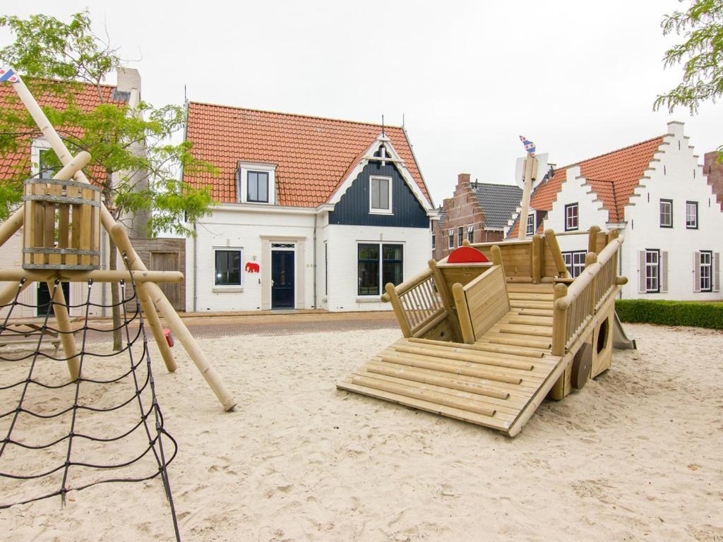Luxury 4-Person Residence In The Holiday Park Landal Esonstad Anjum Екстериор снимка